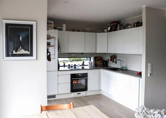 3 Bedroom Beautiful In Leilighet