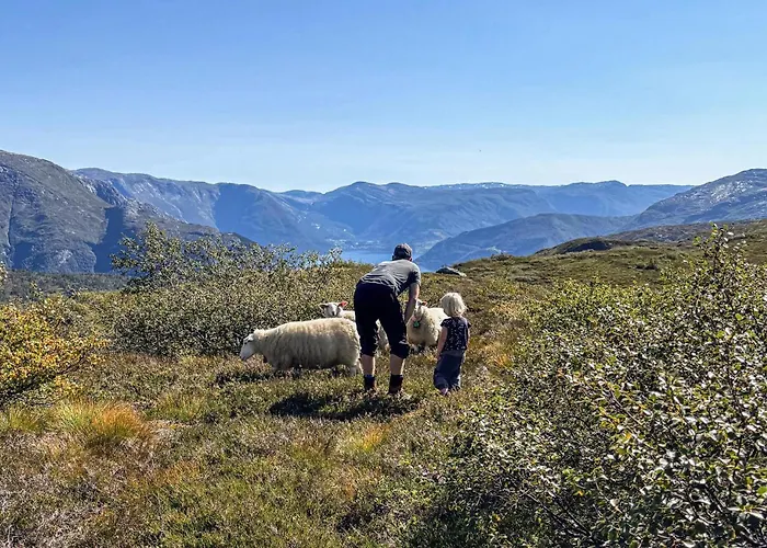 Apartament 3 Bedroom Beautiful In *